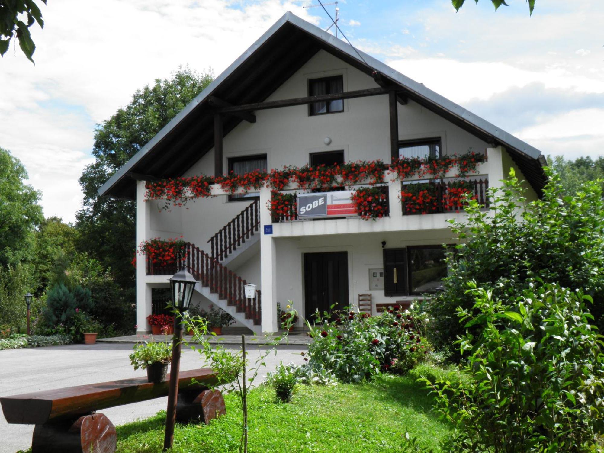 House Janja Plitvice Hotell Selište Drežničko Eksteriør bilde